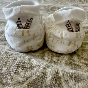 Newborn Burberry booties /crib shoes (Unisex) Boys/Girls